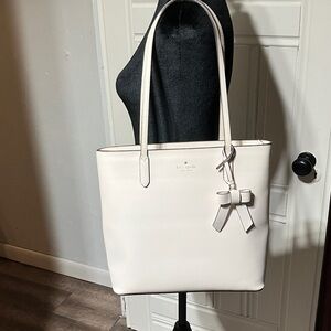Kate Spade Brynn Saffiano Tote Parchment